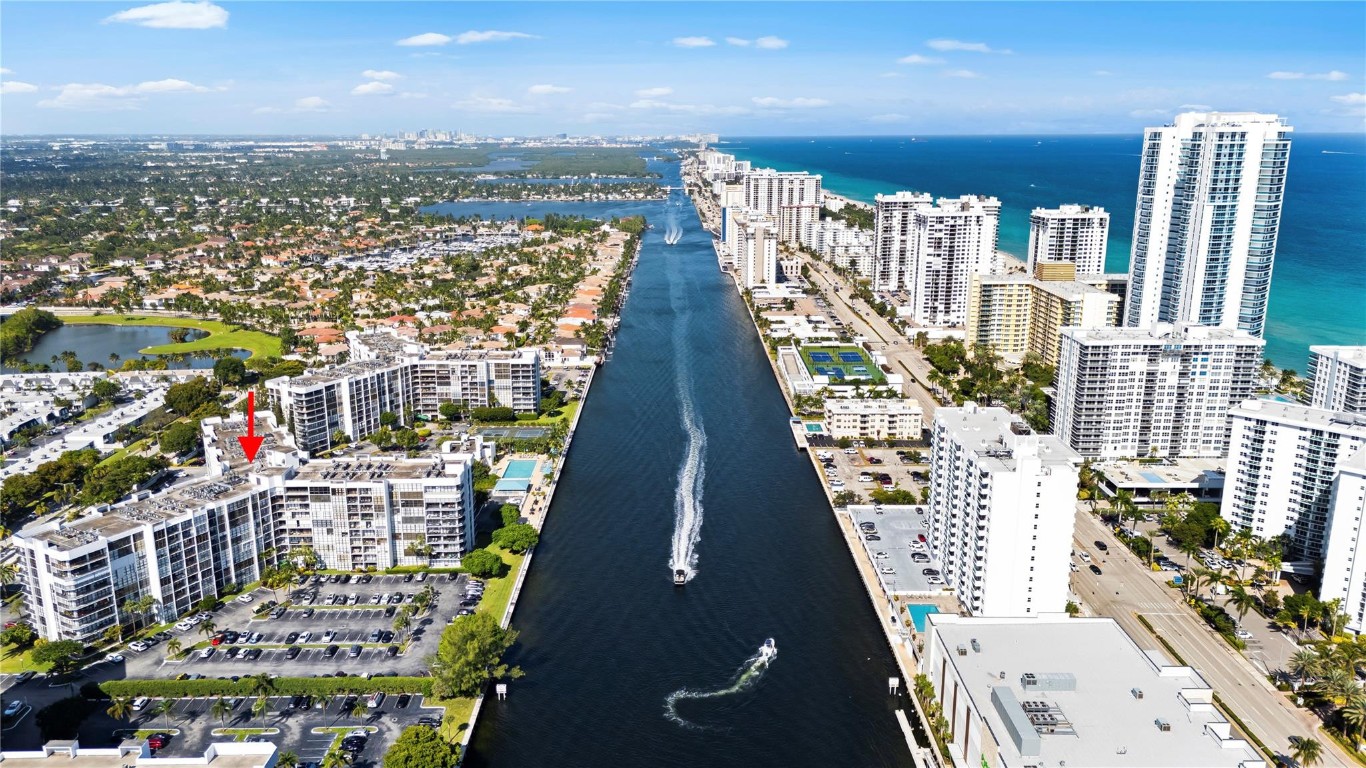 Oceanview Park Condo - Residential Lease