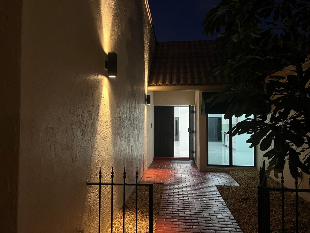 Photo of 6545 Las Flores Drive, Boca Raton, FL 33433 (MLS # B26022693)