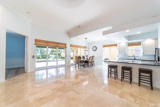 MAGNOLIA BAY - Residential Lease