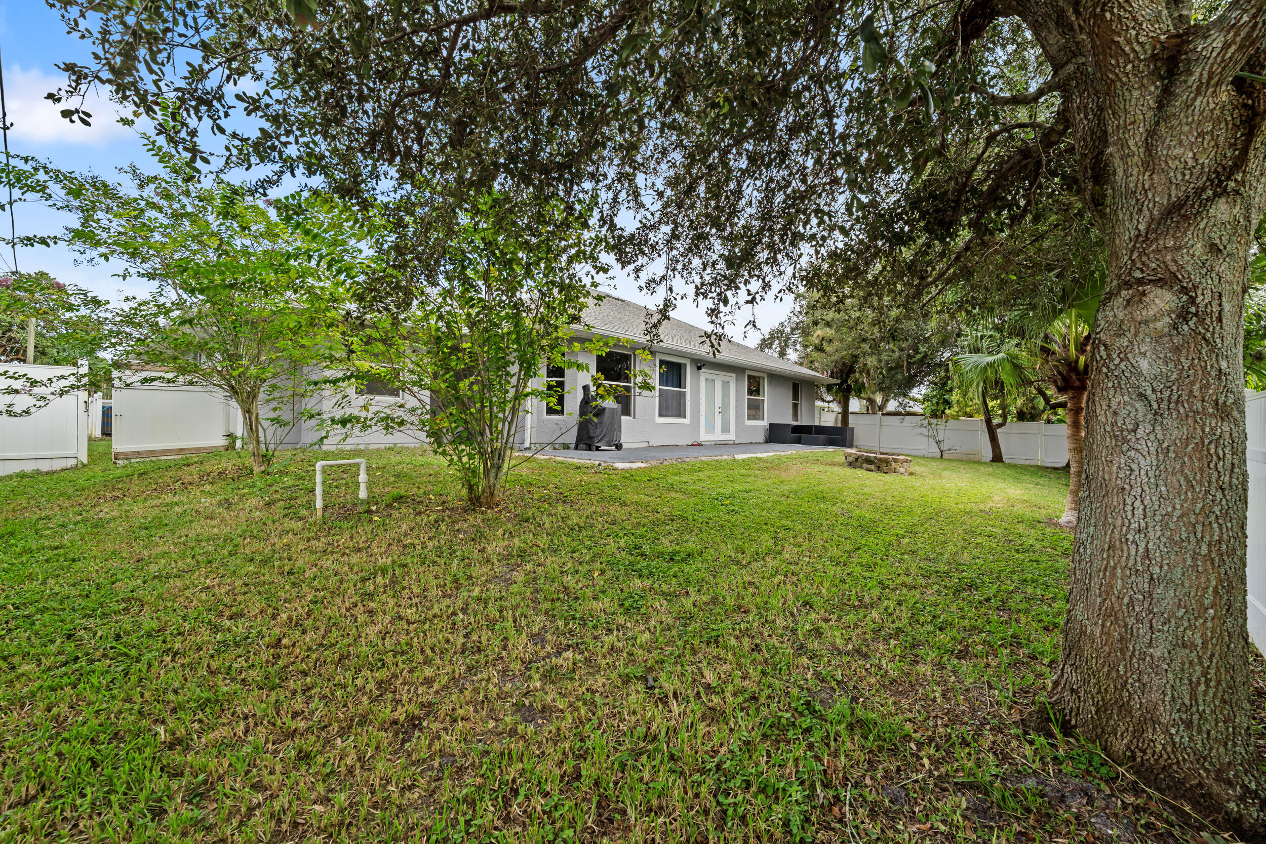 SEBASTIAN HIGHLANDS UNIT - Residential