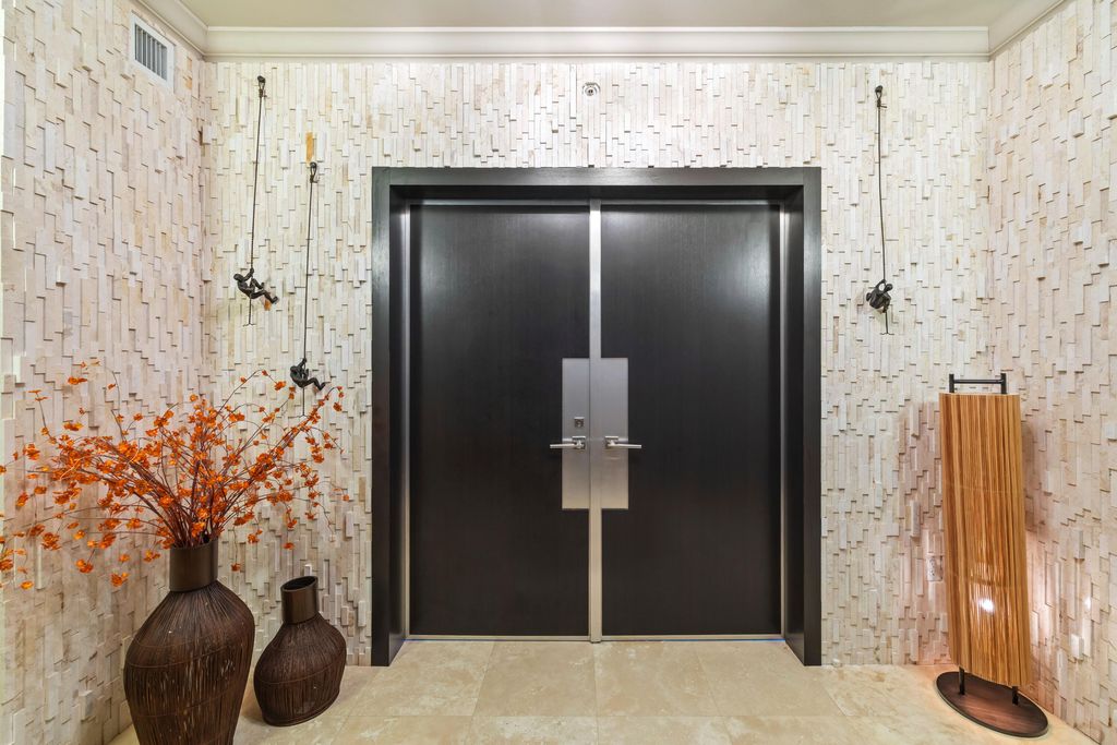 Photo of 3101 S Ocean Drive #3105, Hollywood, FL 33019 (MLS # B26004981)