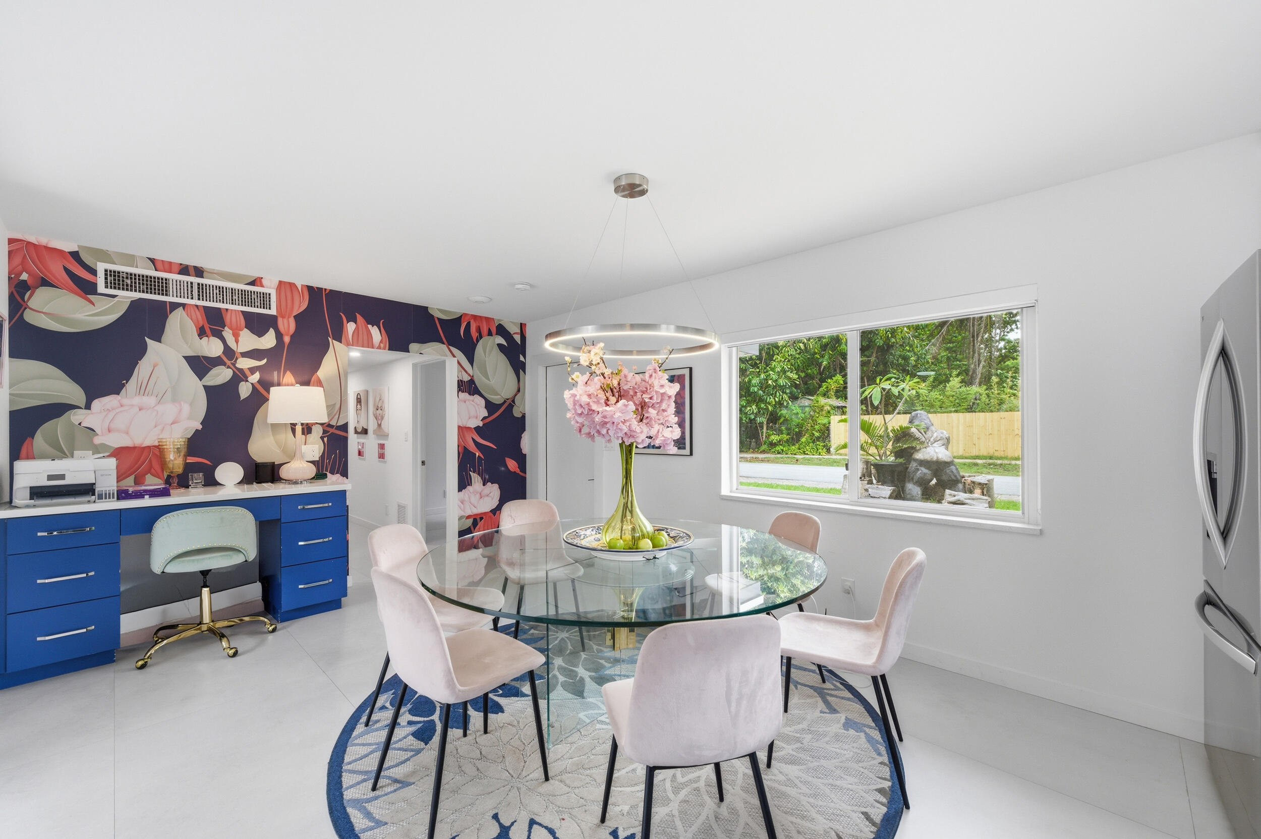 Petite - Residential