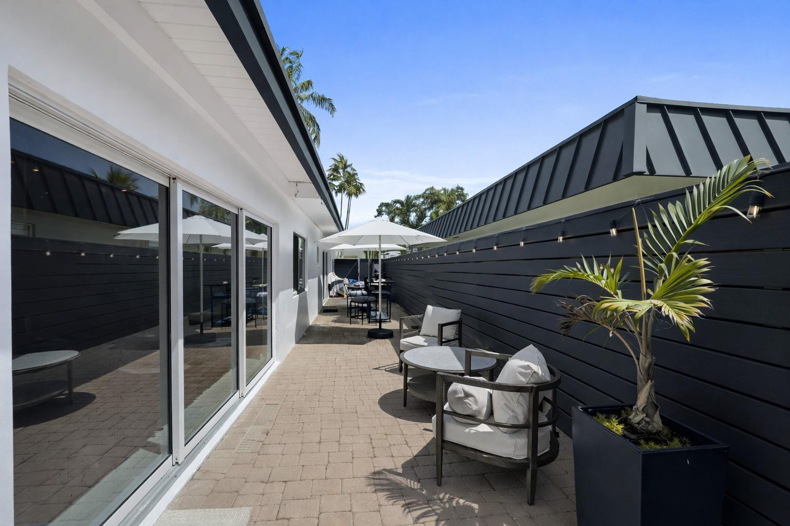 Petite - Residential