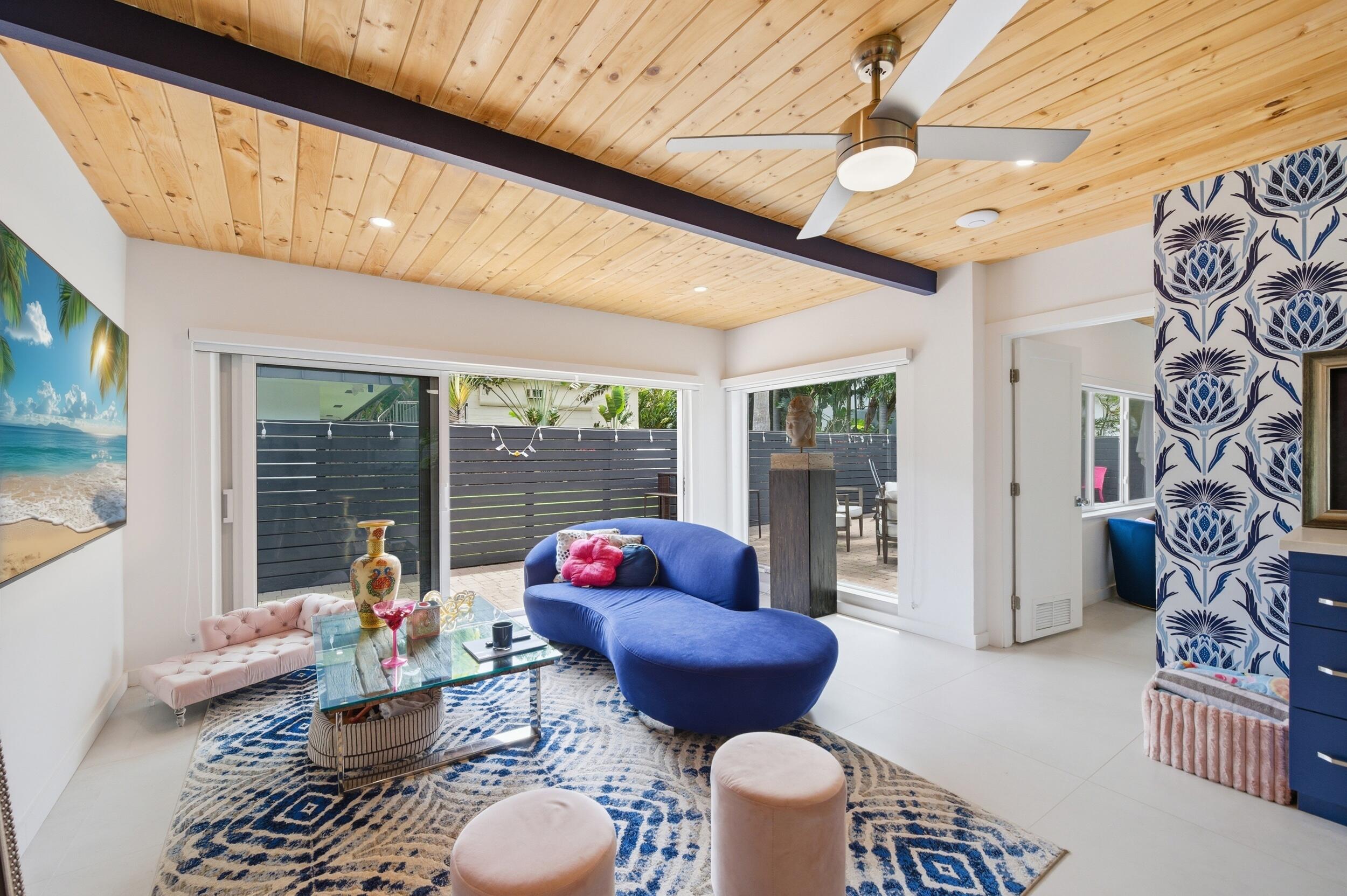 Petite - Residential