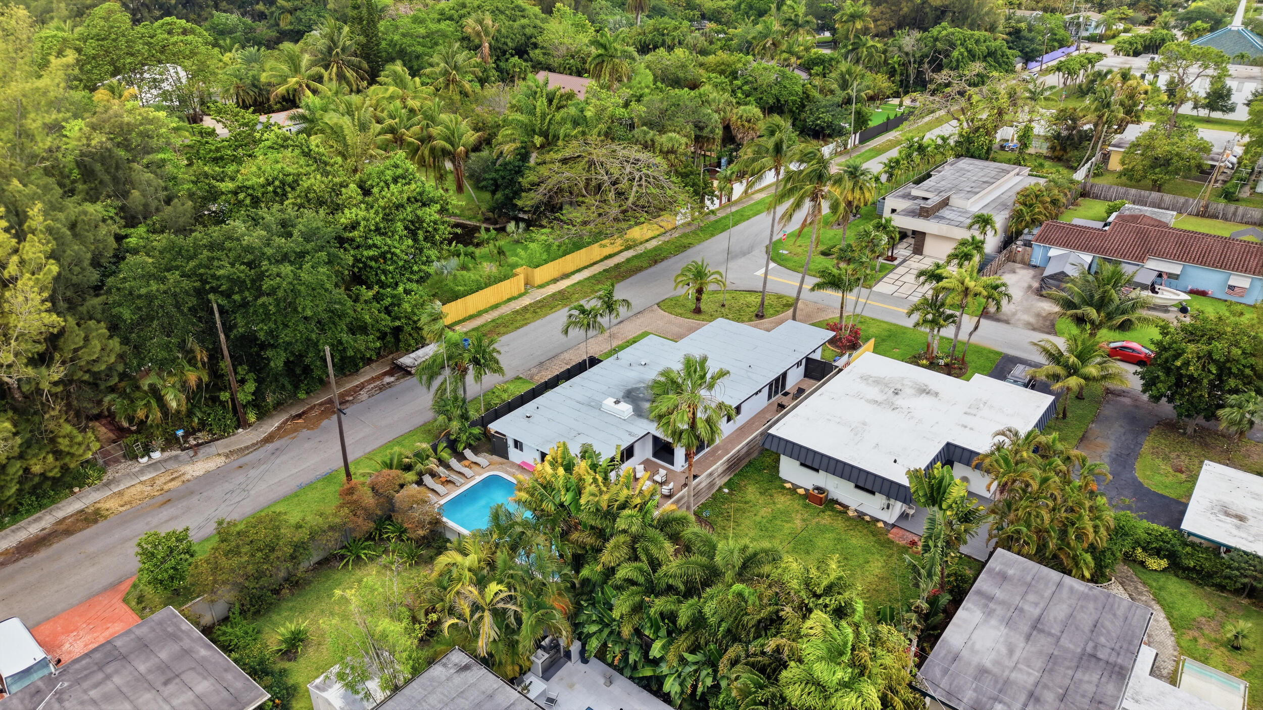 Petite - Residential