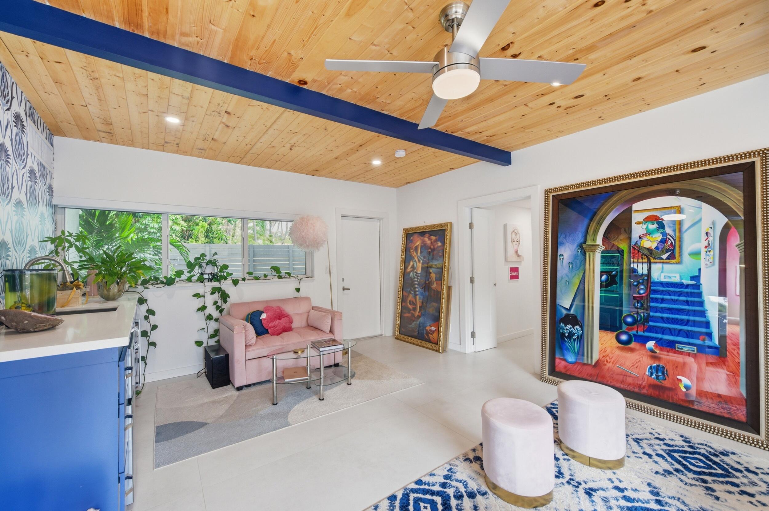 Petite - Residential