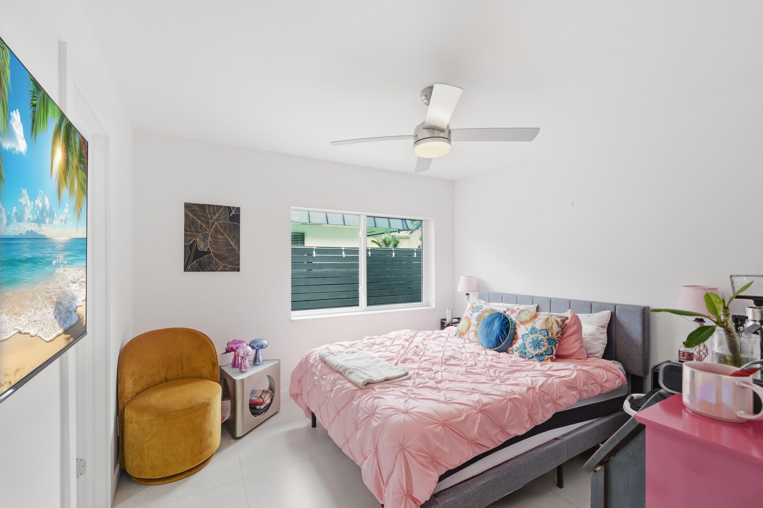 Petite - Residential