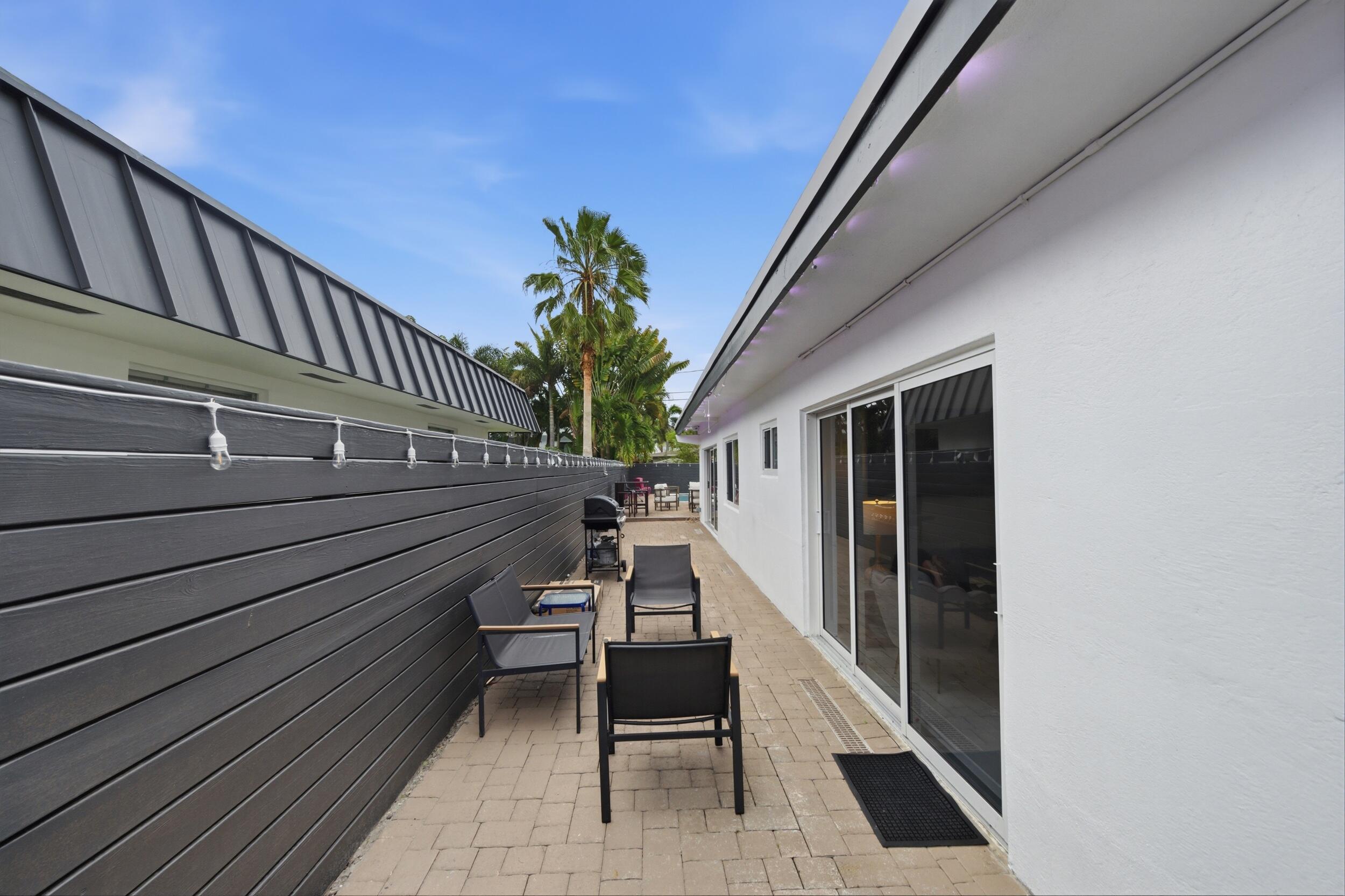 Petite - Residential