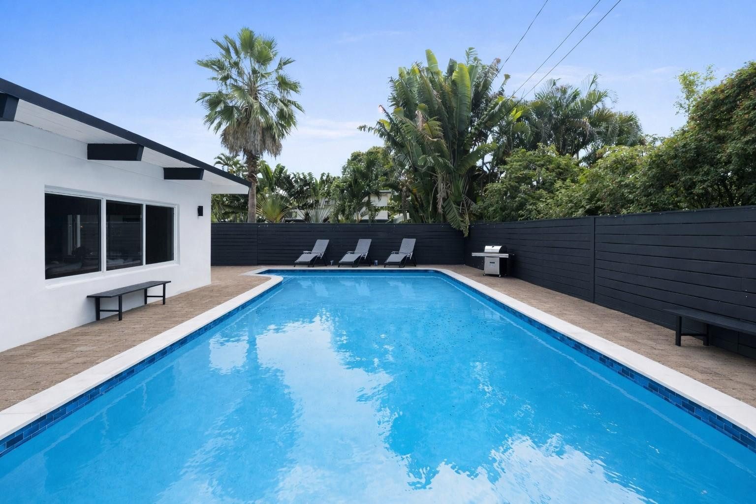 Petite - Residential