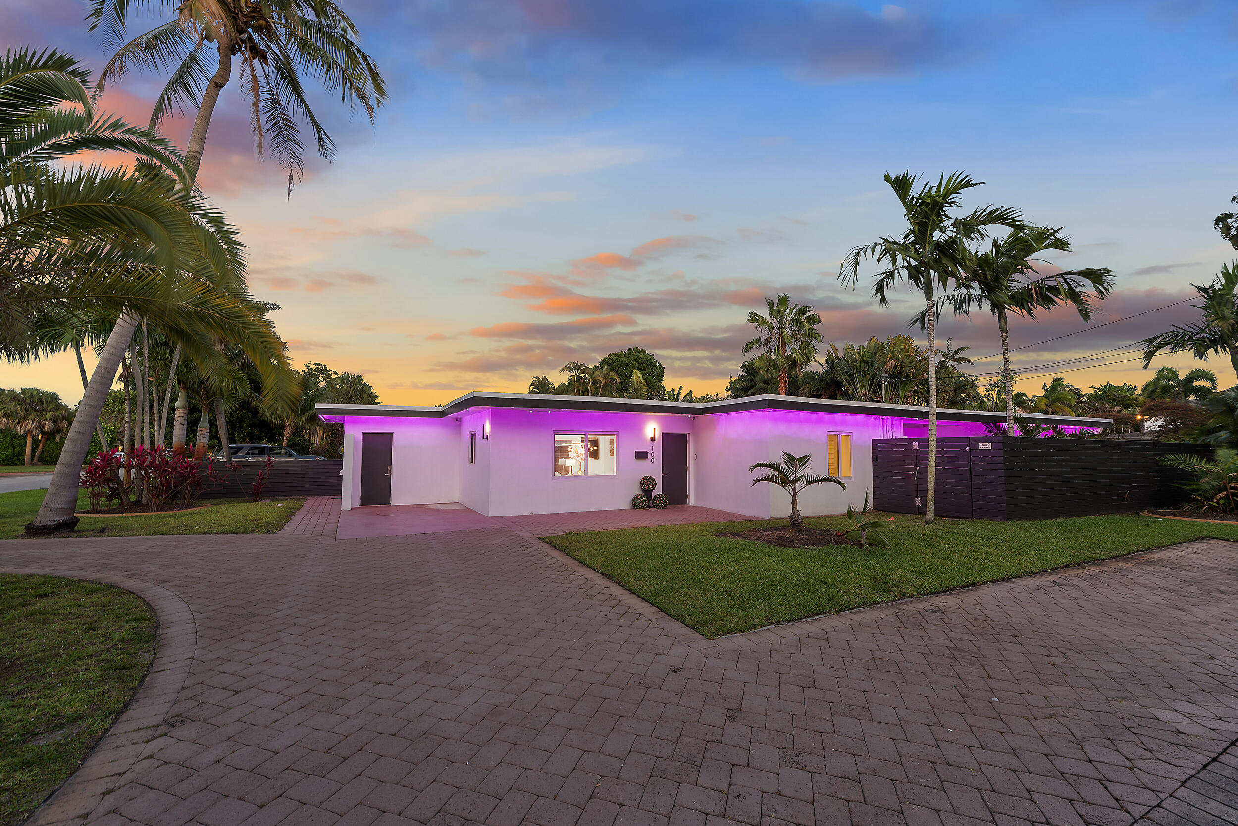 100 NE 22nd Street