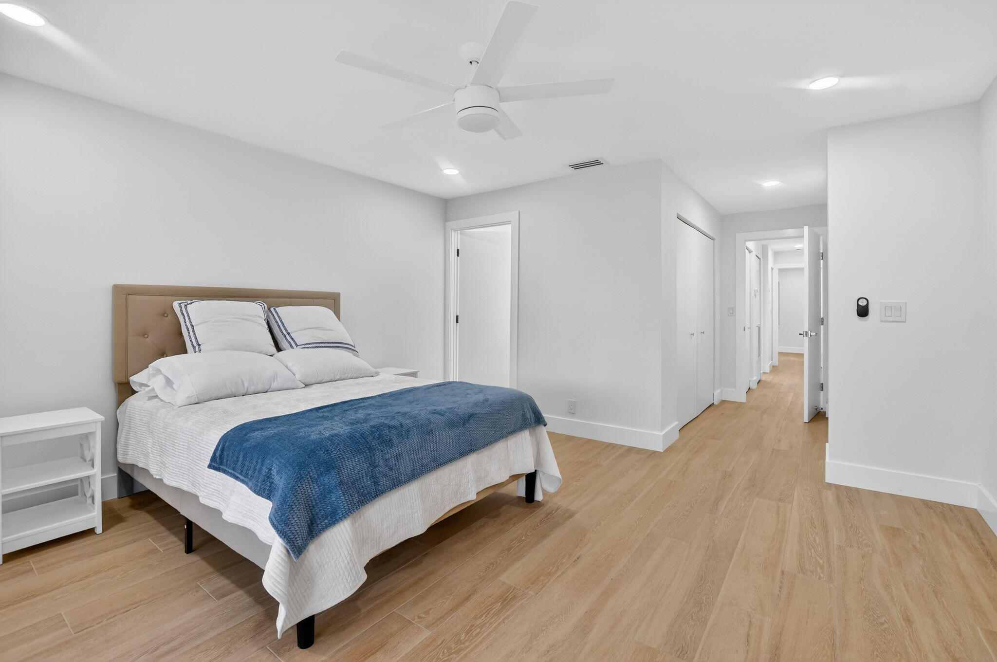 WHISPER WALK SEC C CONDO - Residential