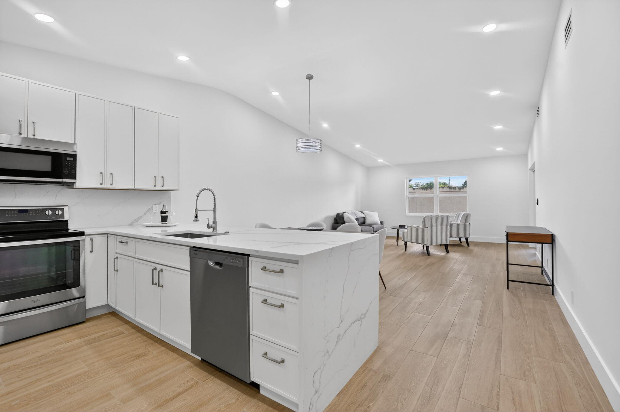 WHISPER WALK SEC C CONDO - Residential