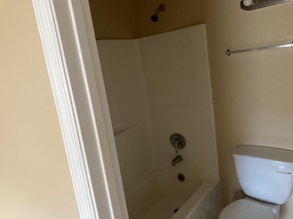 PAHOKEE GARDENS - Residential Lease