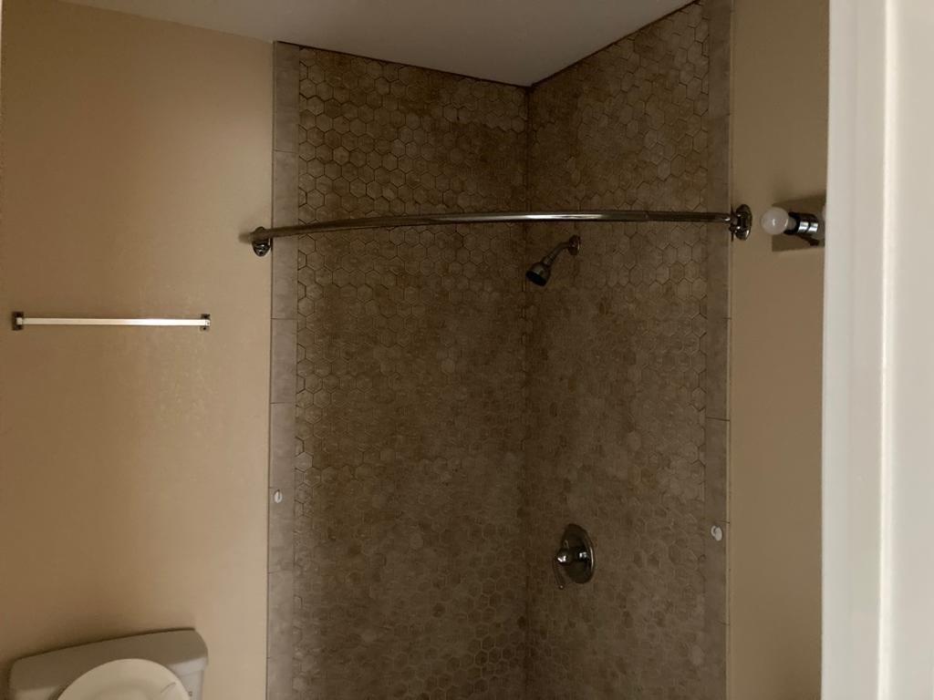 PAHOKEE GARDENS - Residential Lease