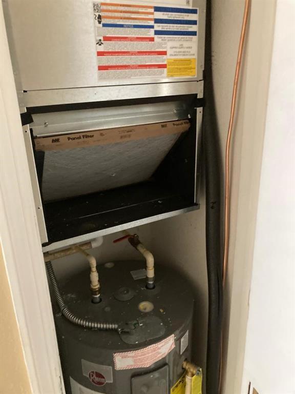 PAHOKEE GARDENS - Residential Lease