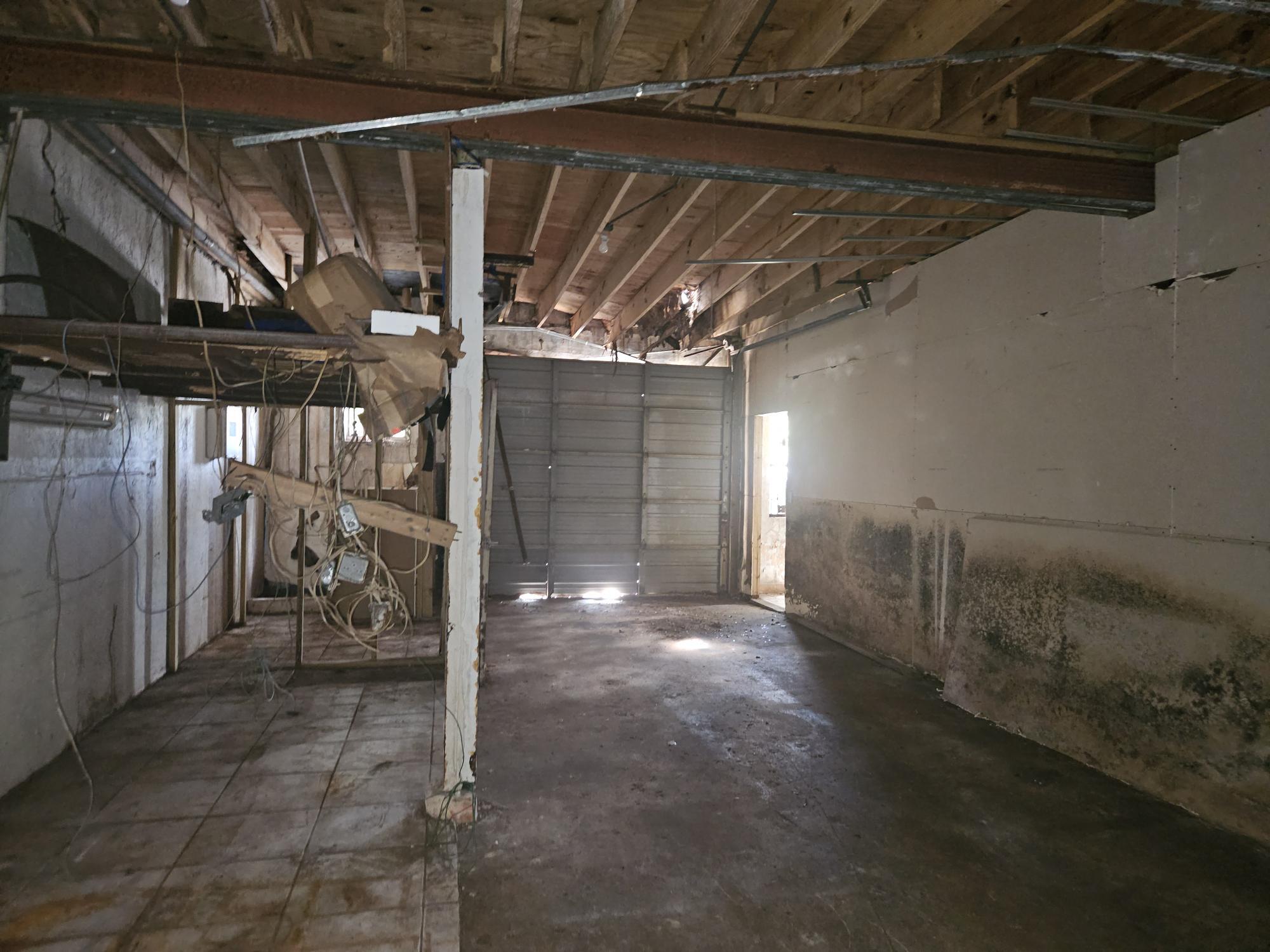 839 Foster Road