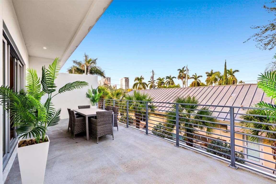 The Beverly Las Olas - Residential Lease