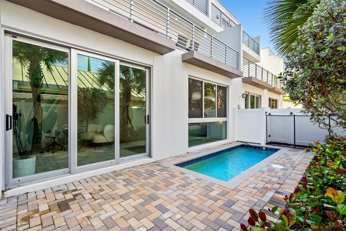 The Beverly Las Olas - Residential Lease