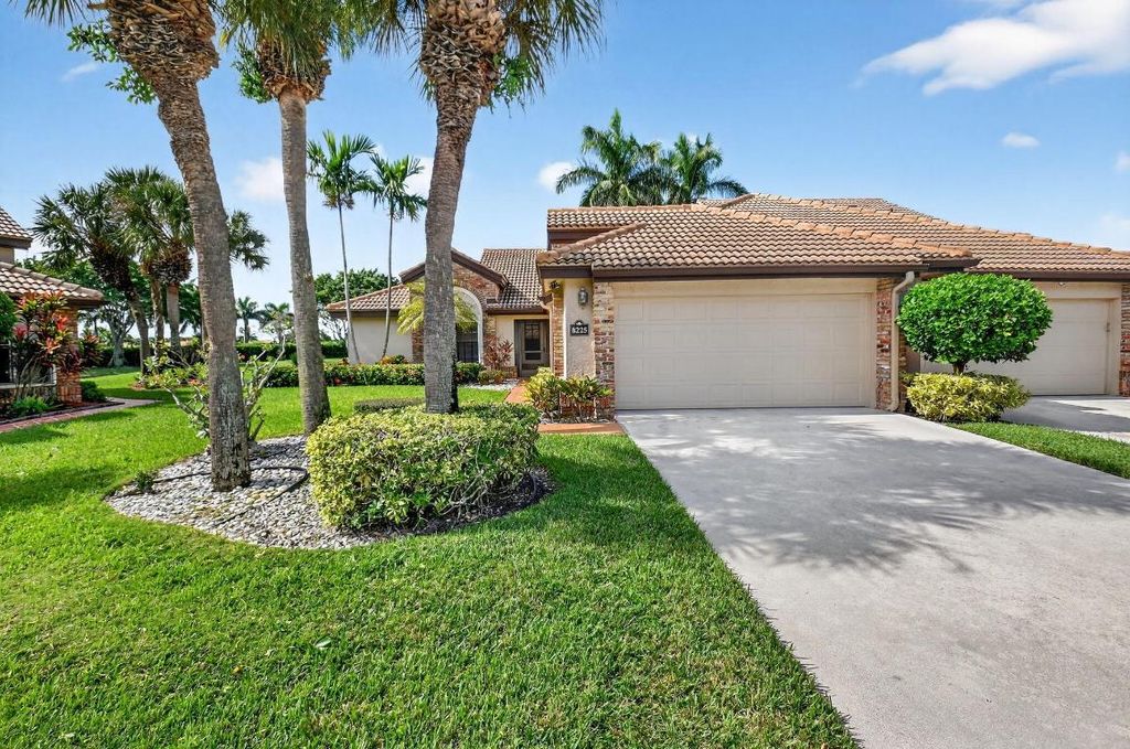 Photo of 8225 Cassia Drive, Boynton Beach, FL 33472 (MLS # R11133548)