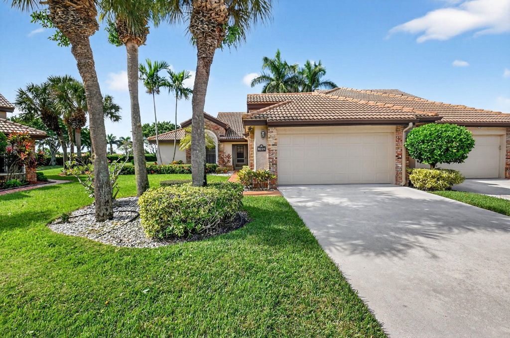 Photo of 8225 Cassia Drive, Boynton Beach, FL 33472 (MLS # R11133548)