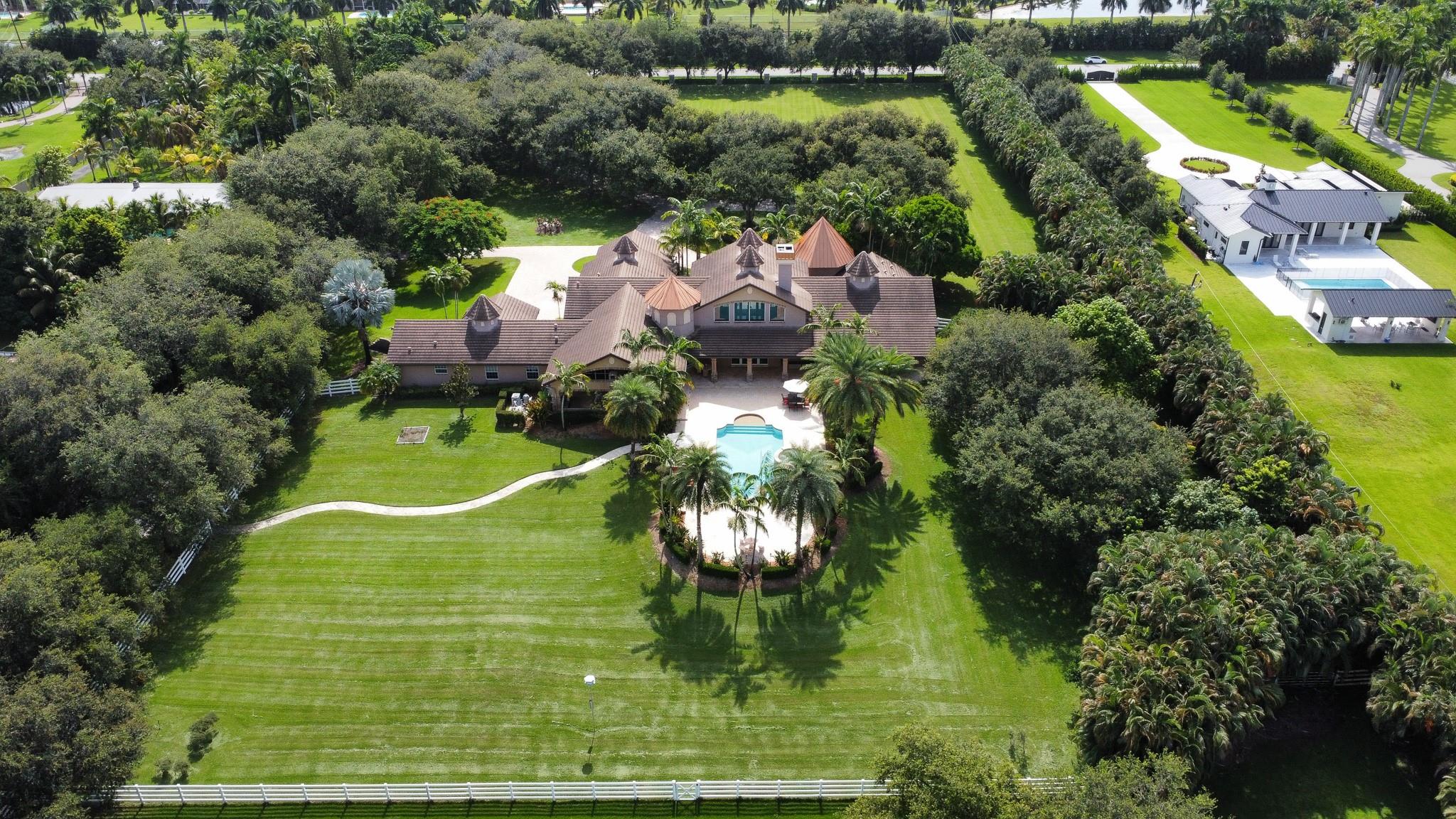 SUNSHINE RANCHES - Residential