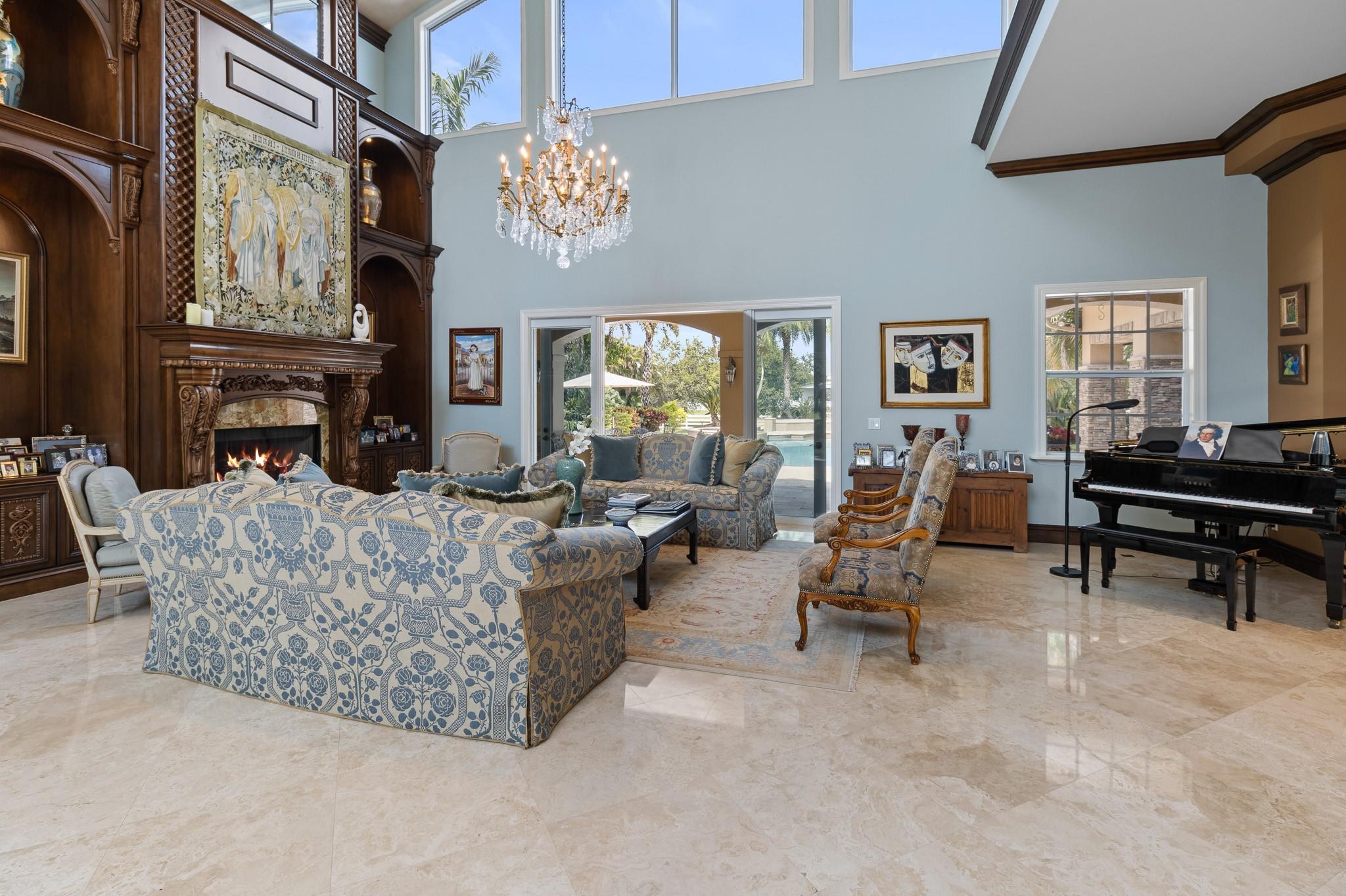 SUNSHINE RANCHES - Residential