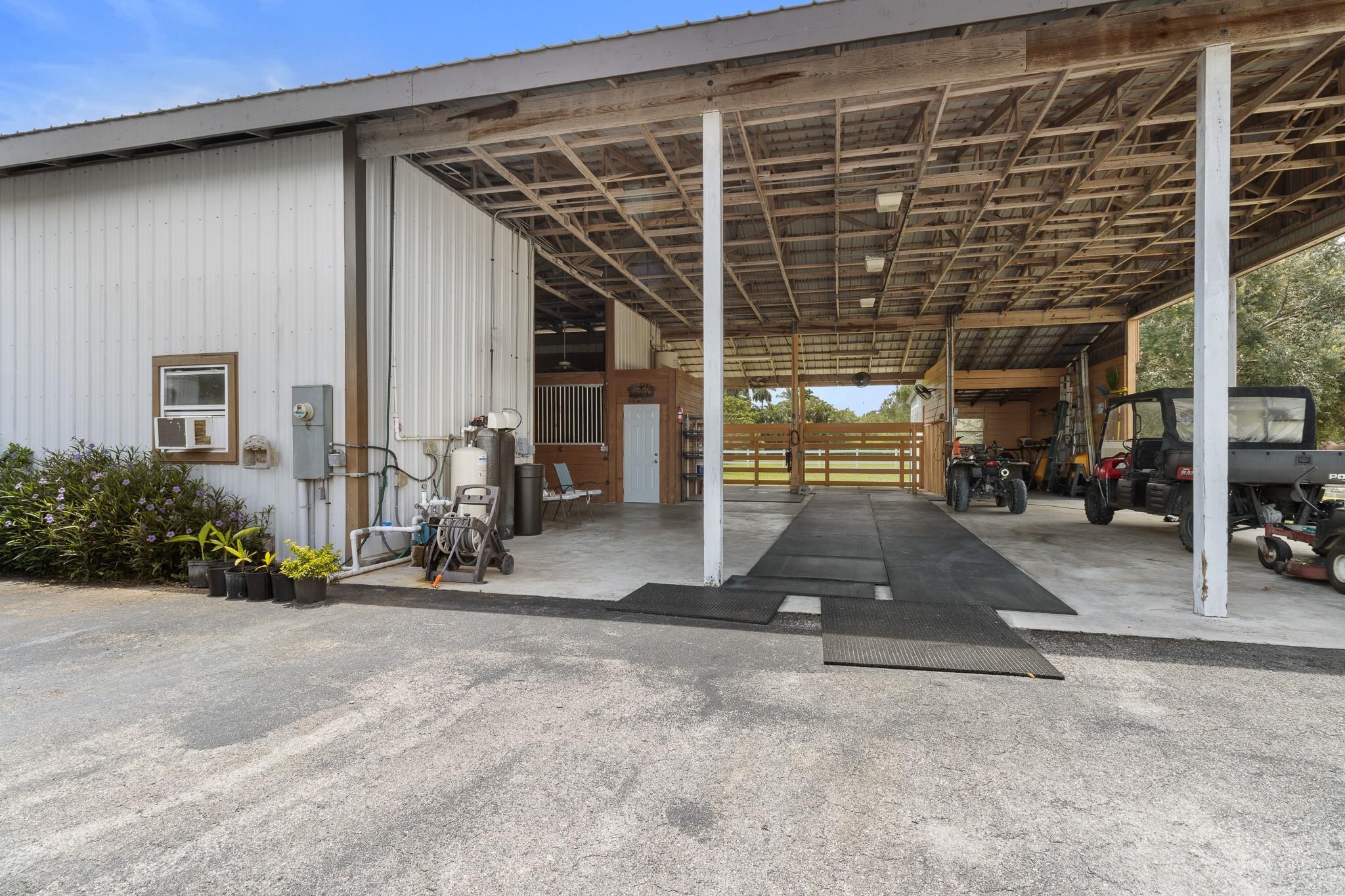 SUNSHINE RANCHES - Residential