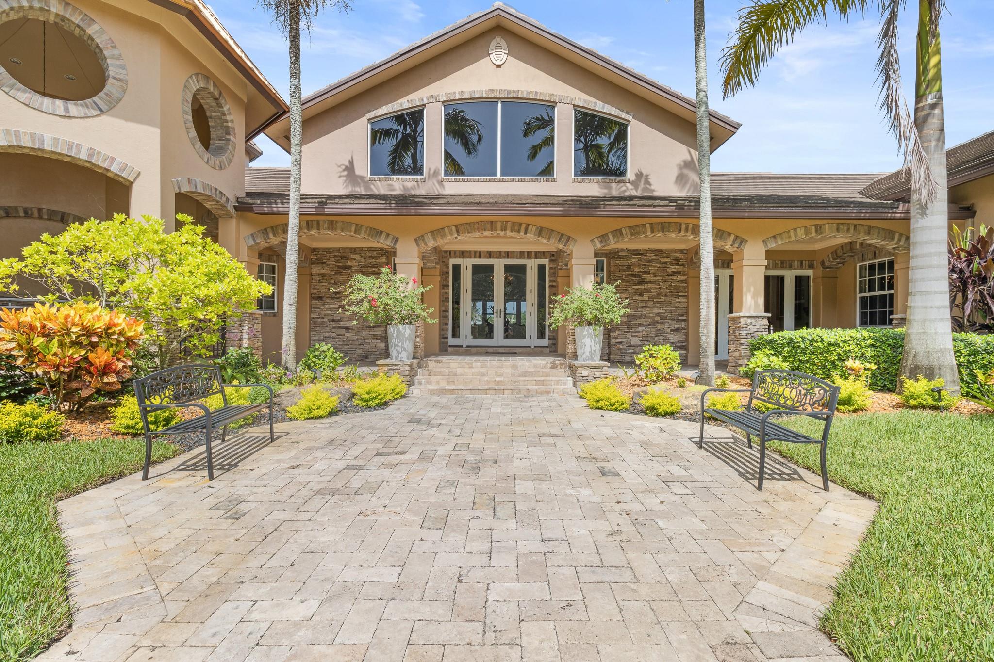 SUNSHINE RANCHES - Residential