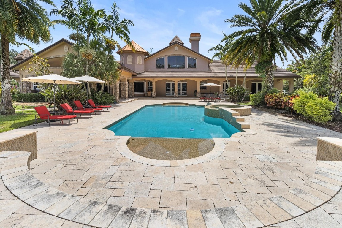 SUNSHINE RANCHES - Residential