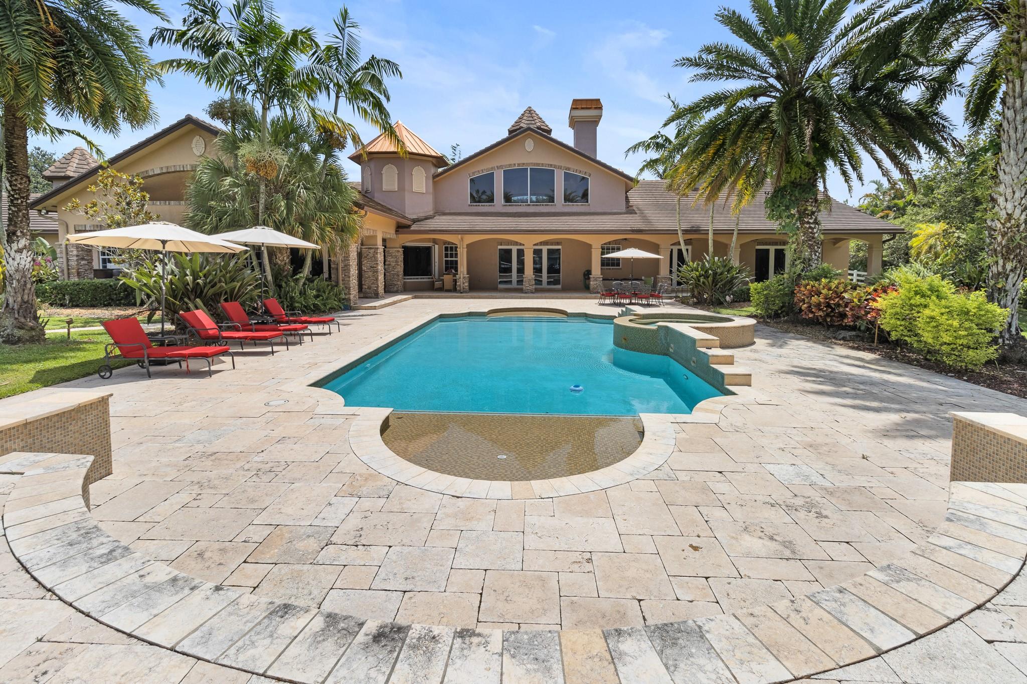 SUNSHINE RANCHES - Residential