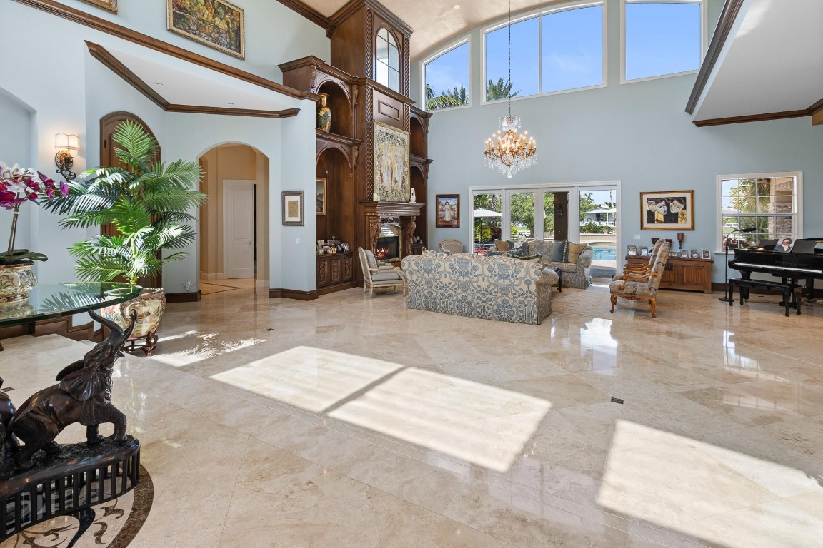 SUNSHINE RANCHES - Residential