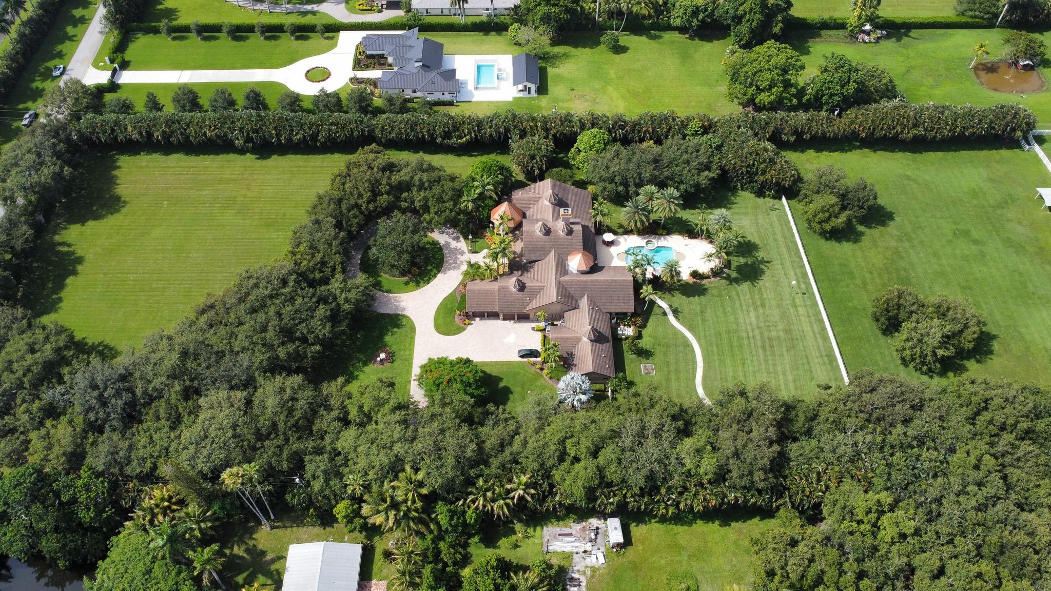 SUNSHINE RANCHES - Residential