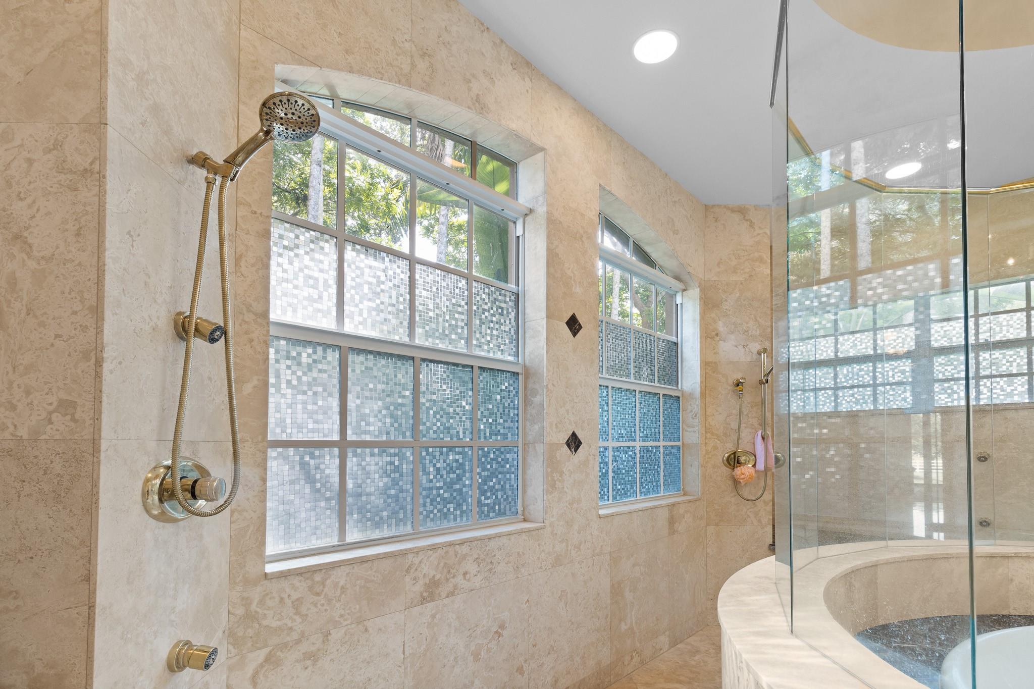 SUNSHINE RANCHES - Residential