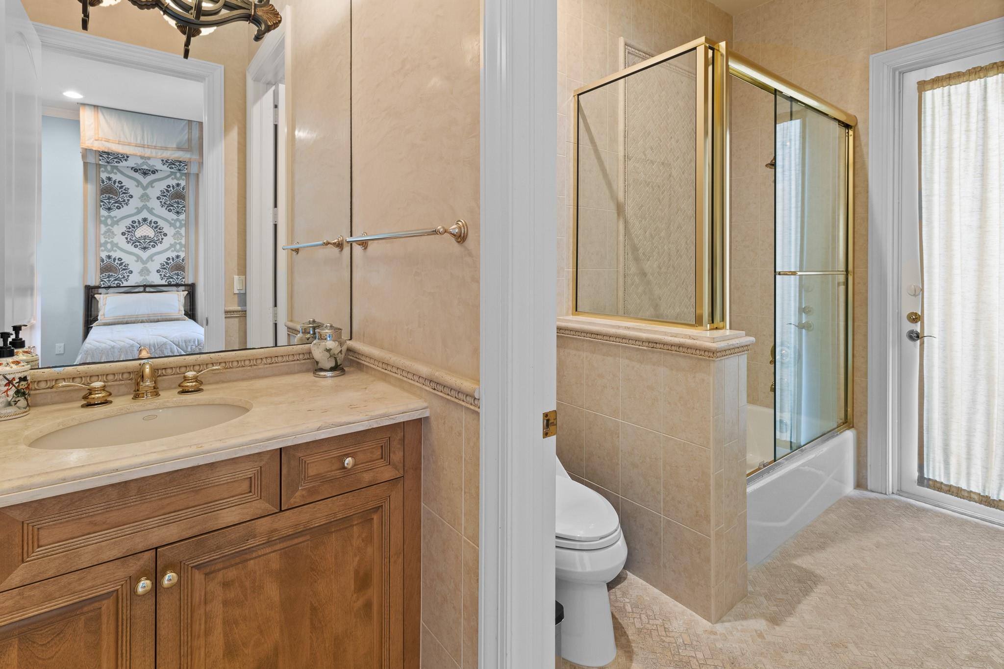 SUNSHINE RANCHES - Residential