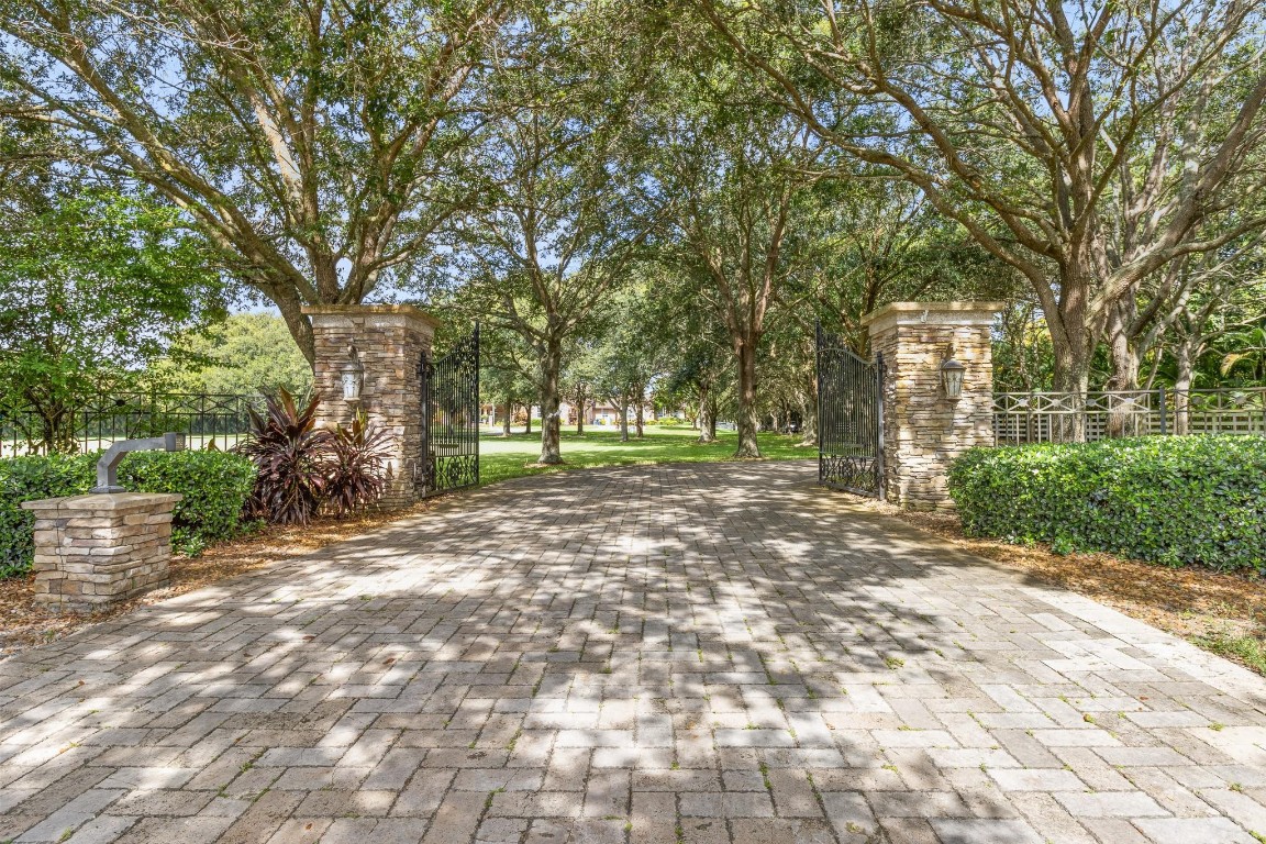 SUNSHINE RANCHES - Residential