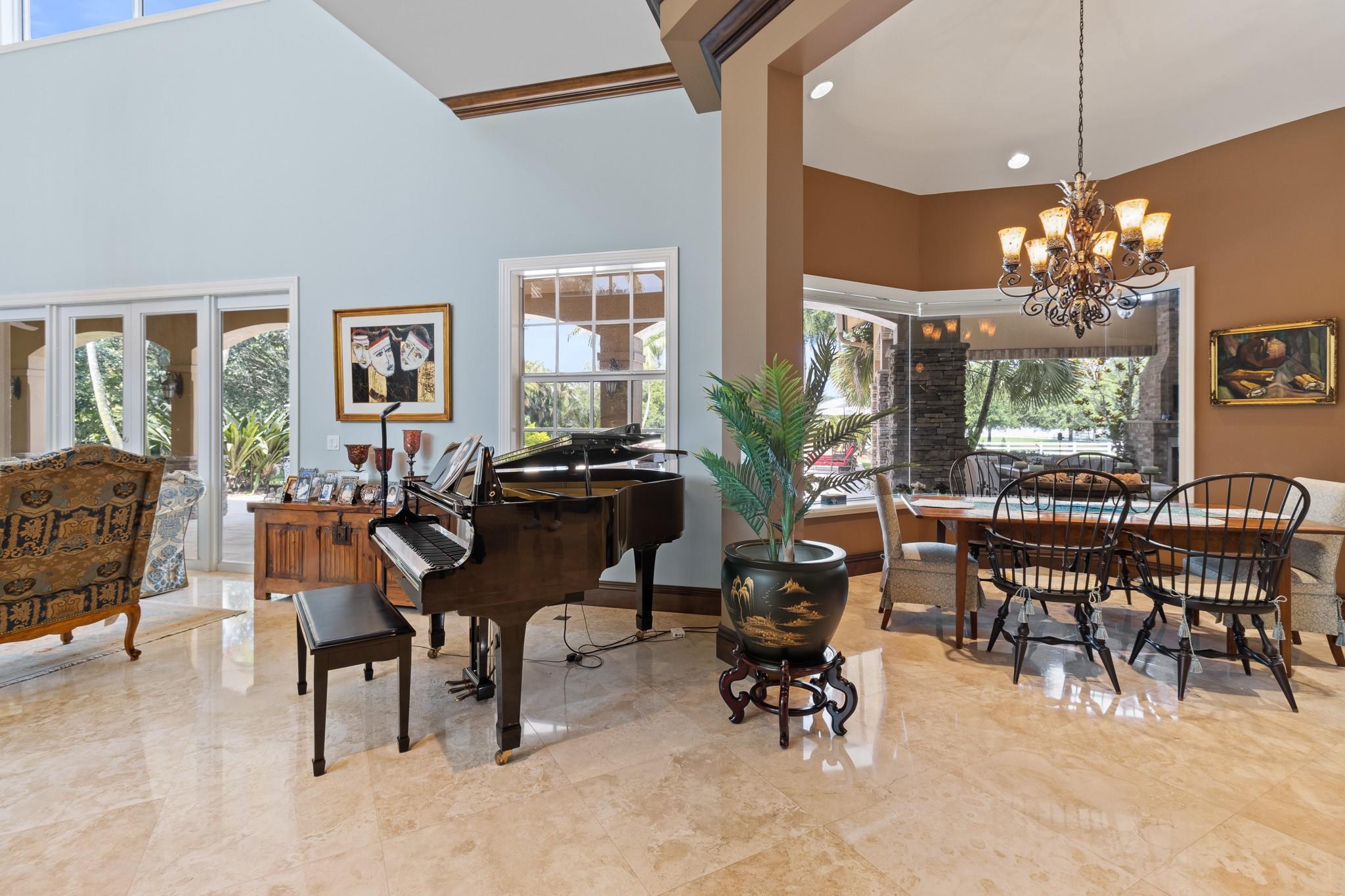 SUNSHINE RANCHES - Residential