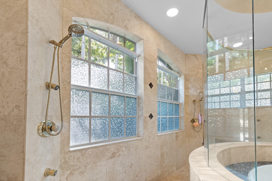 SUNSHINE RANCHES - Residential