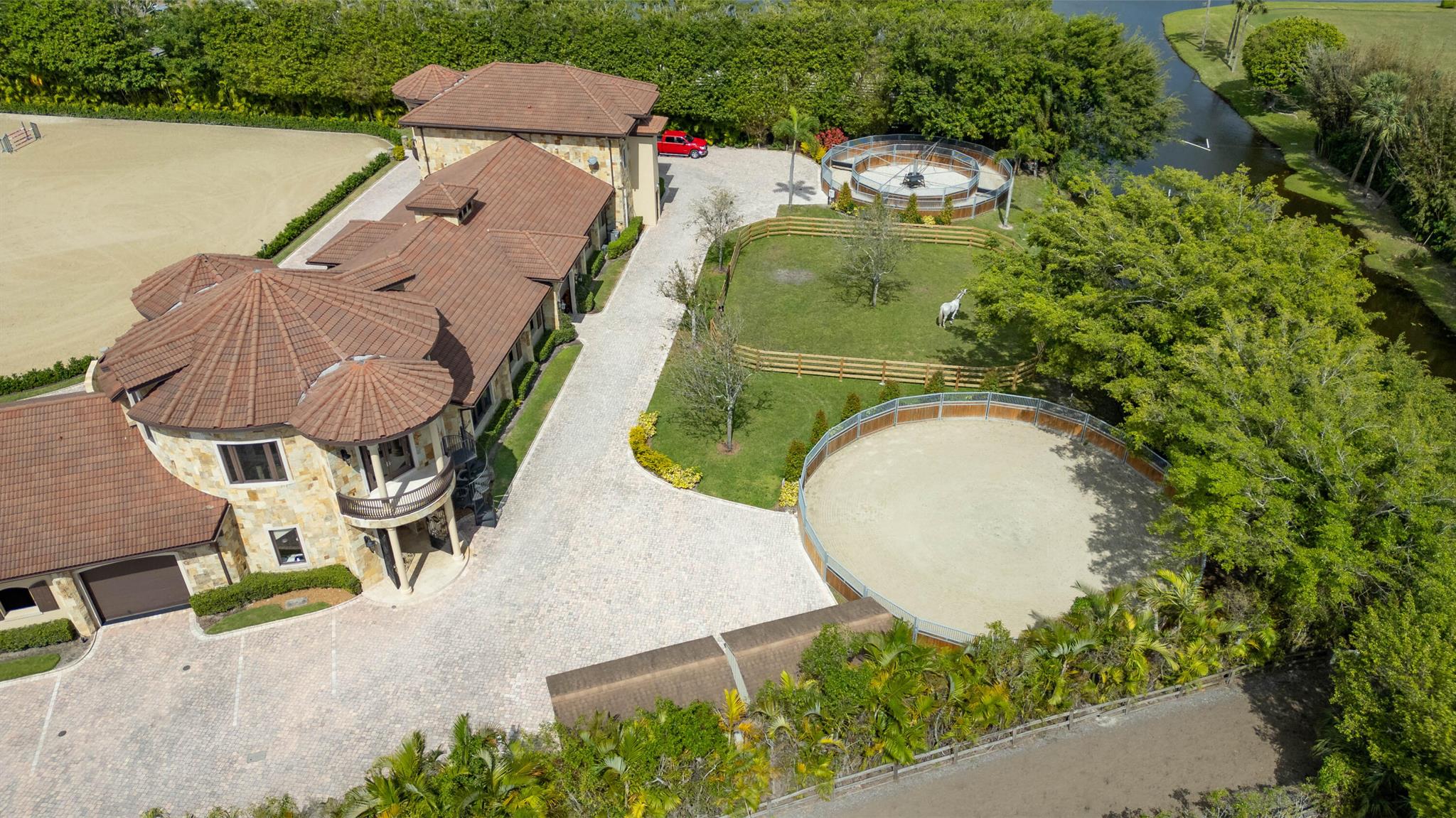 GRAND PRIX FARMS - Residential