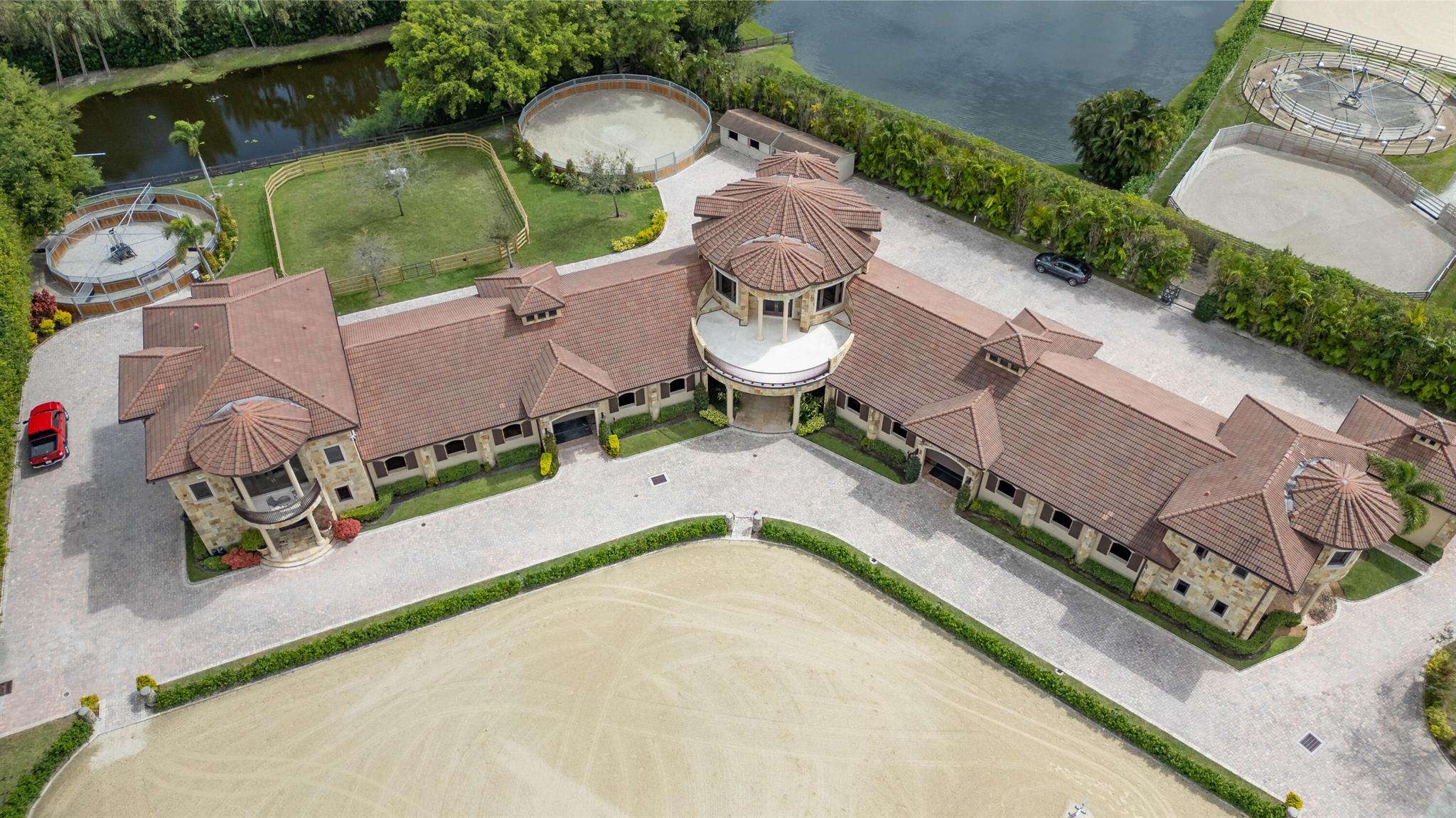 GRAND PRIX FARMS - Residential