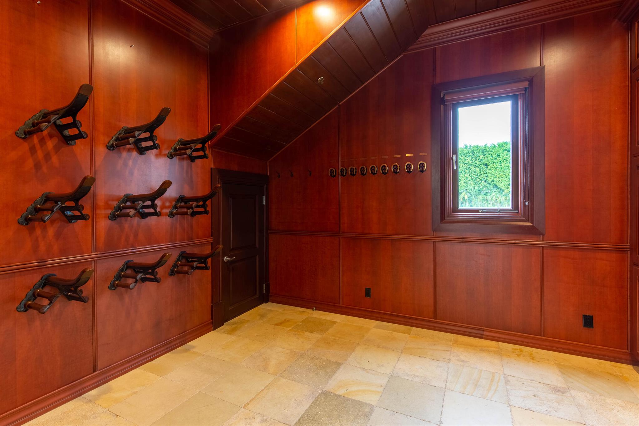 GRAND PRIX FARMS - Residential