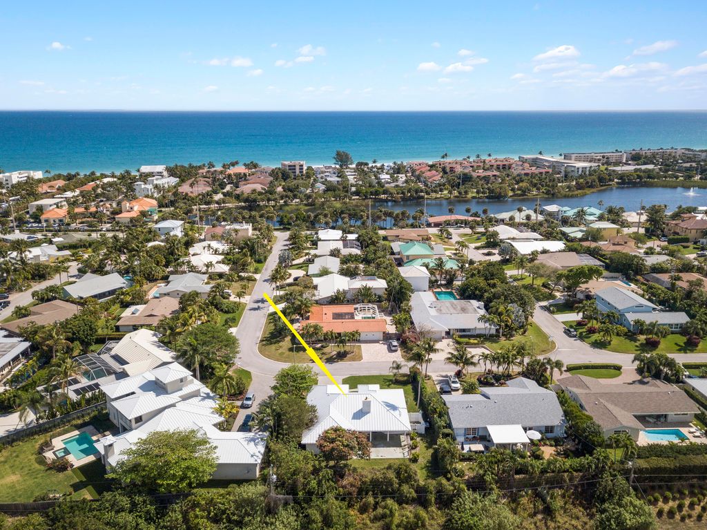 Photo of 491 Sunset Way, Juno Beach, FL 33408 (MLS # R10870173)