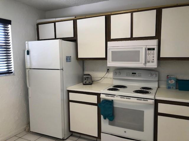 WOODMONT APT HOMES - Residential