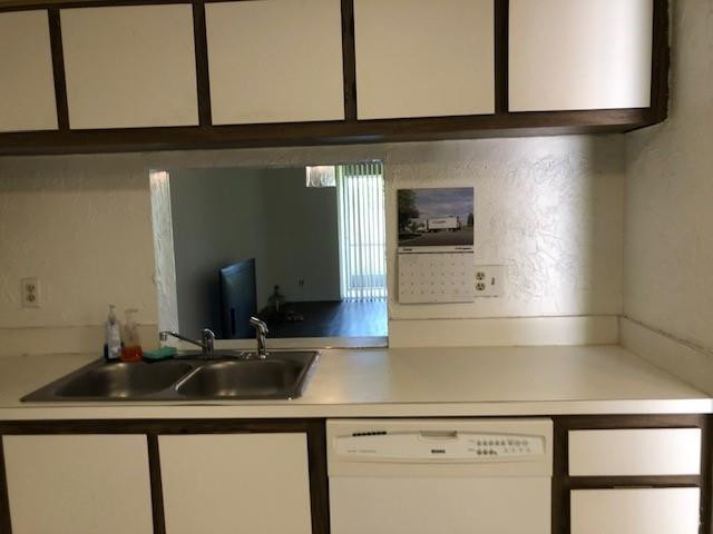 WOODMONT APT HOMES - Residential