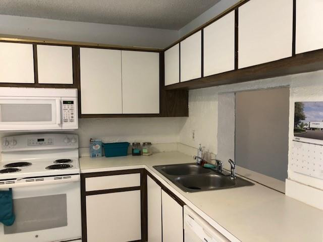 WOODMONT APT HOMES - Residential