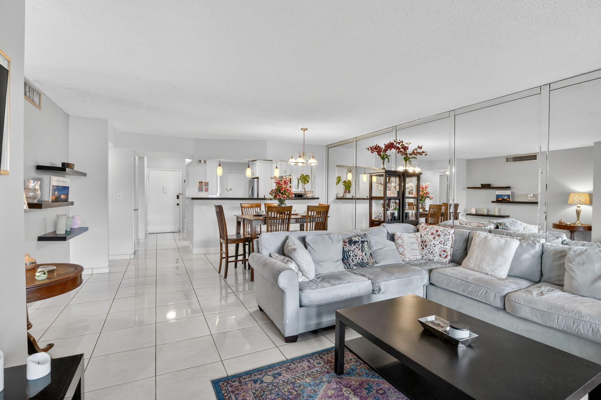JADE WINDS GROUP BAMBOO GARDENS - Residential