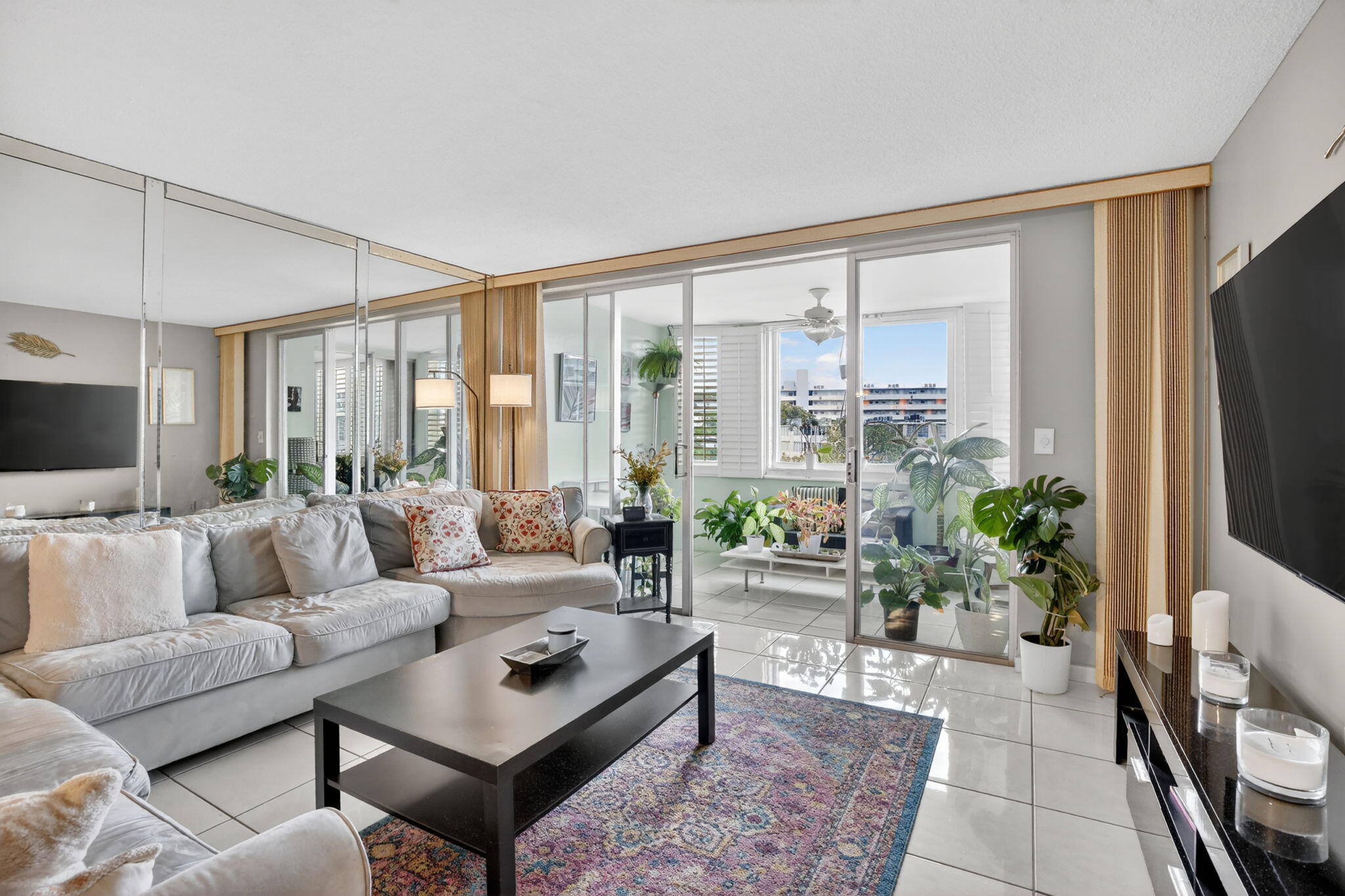 JADE WINDS GROUP BAMBOO GARDENS - Residential