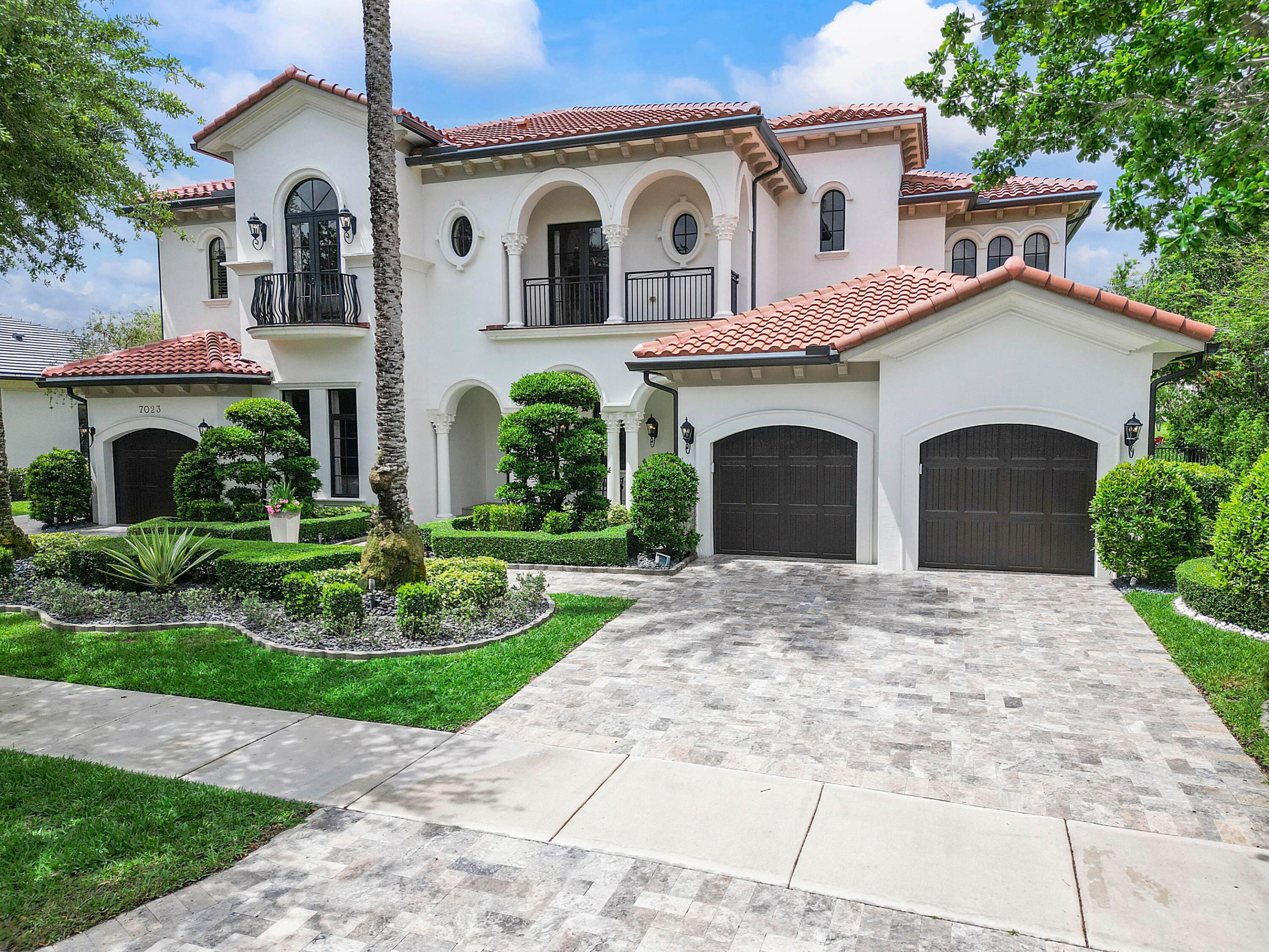 PARKLAND GOLF & COUNTRY CLUB - Residential