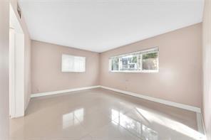 Oriole Golf & Tennis Club - Residential Lease