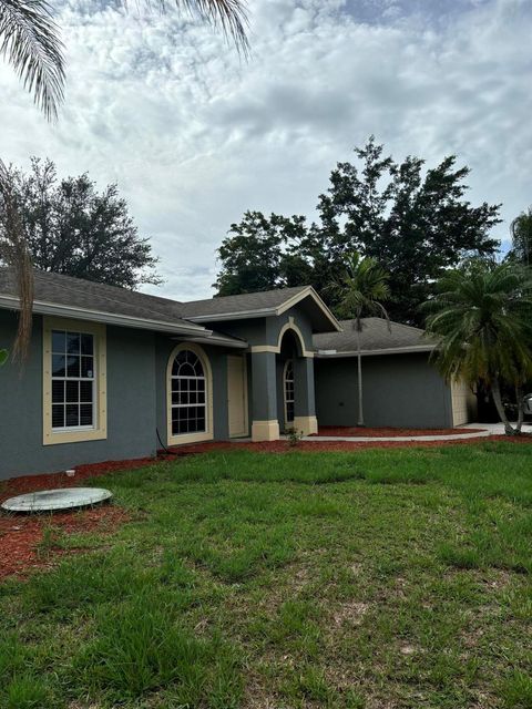 A home in Port St Lucie