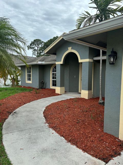 A home in Port St Lucie